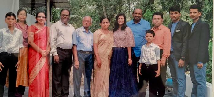 Mr. T.A. Pathrose Tholanikunnel with the whole family
